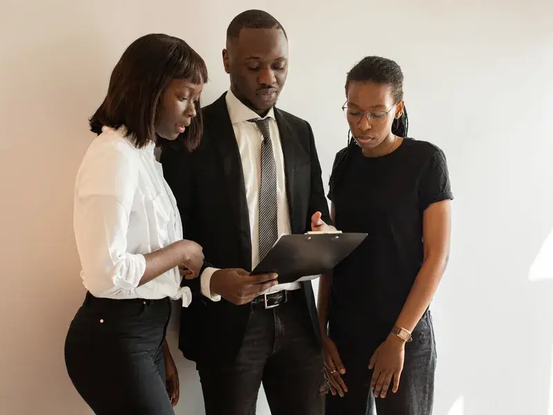 Groupe de professionnels en concertation